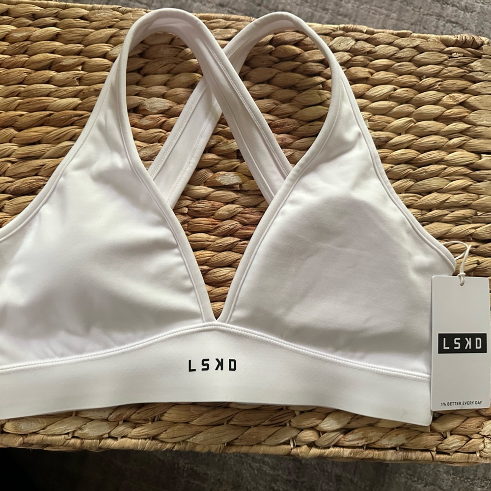 LKSD stamina bra in white